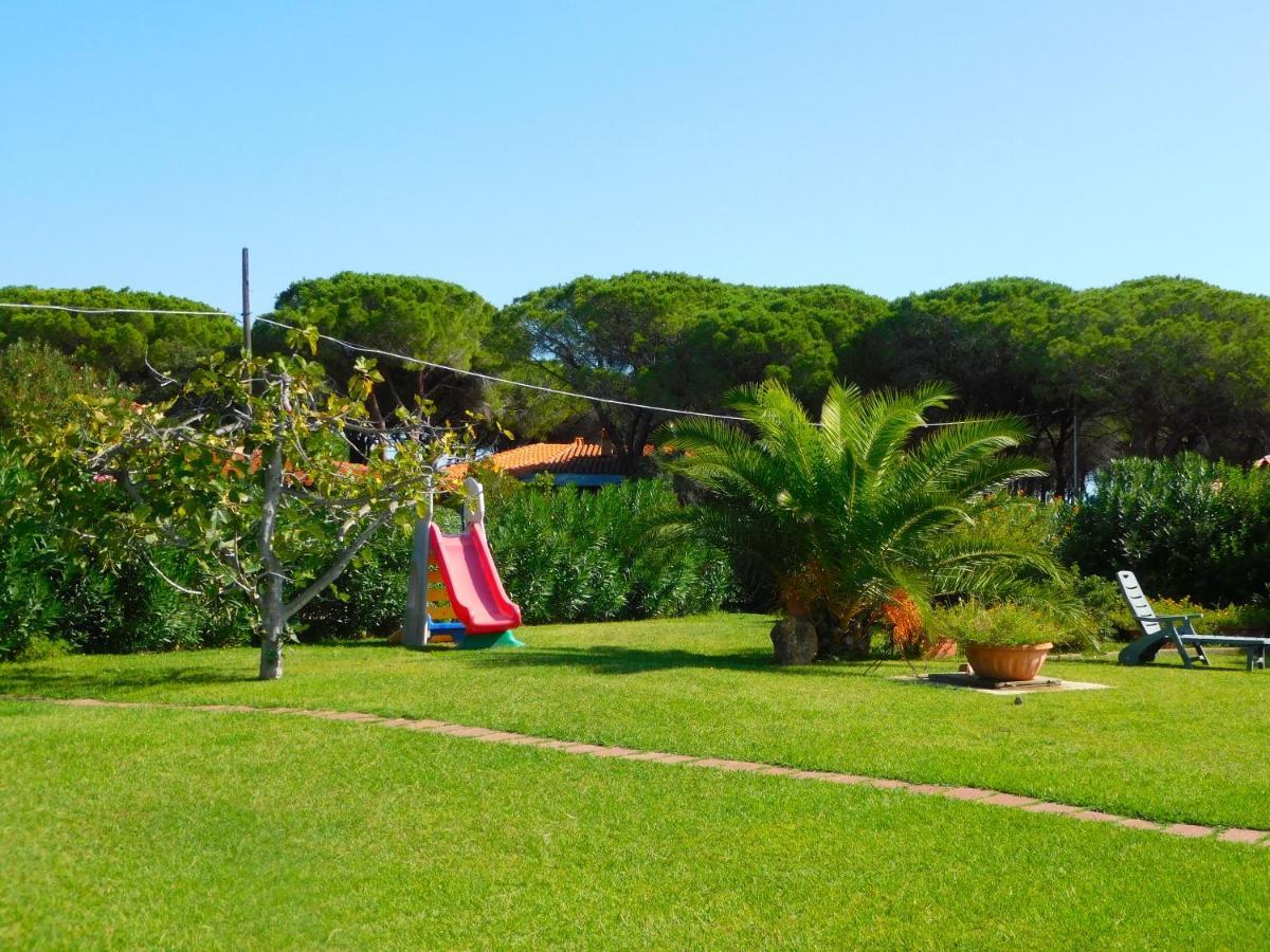Residence La Pineta Budoni Exterior foto