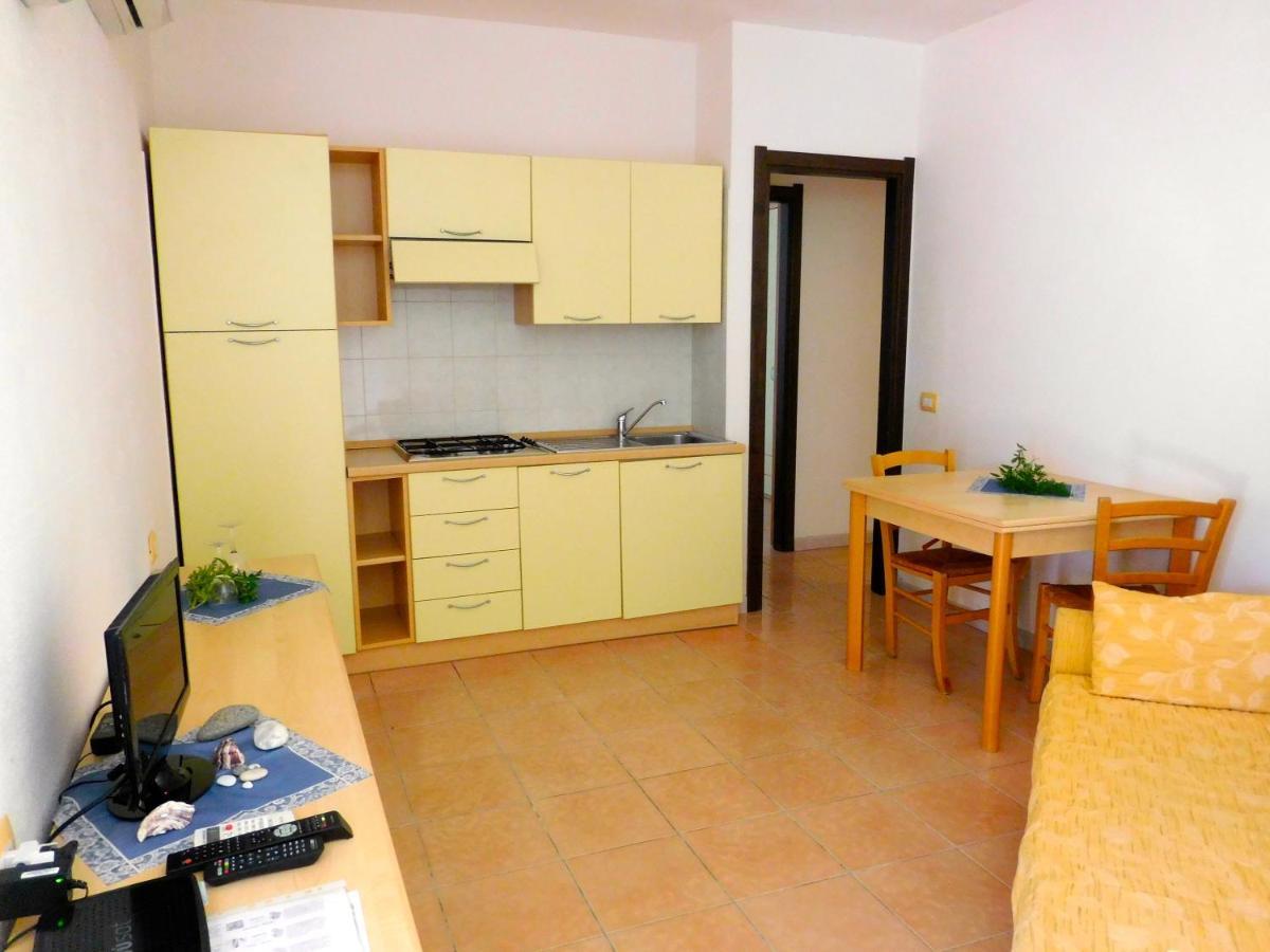 Residence La Pineta Budoni Exterior foto